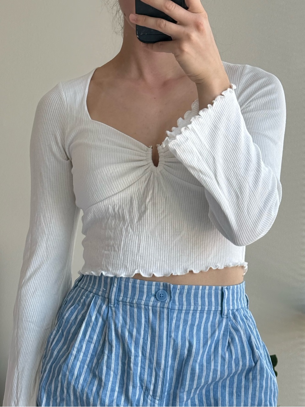 12th Tribe White Ribbed Ruched Long-Sleeve Crop Top